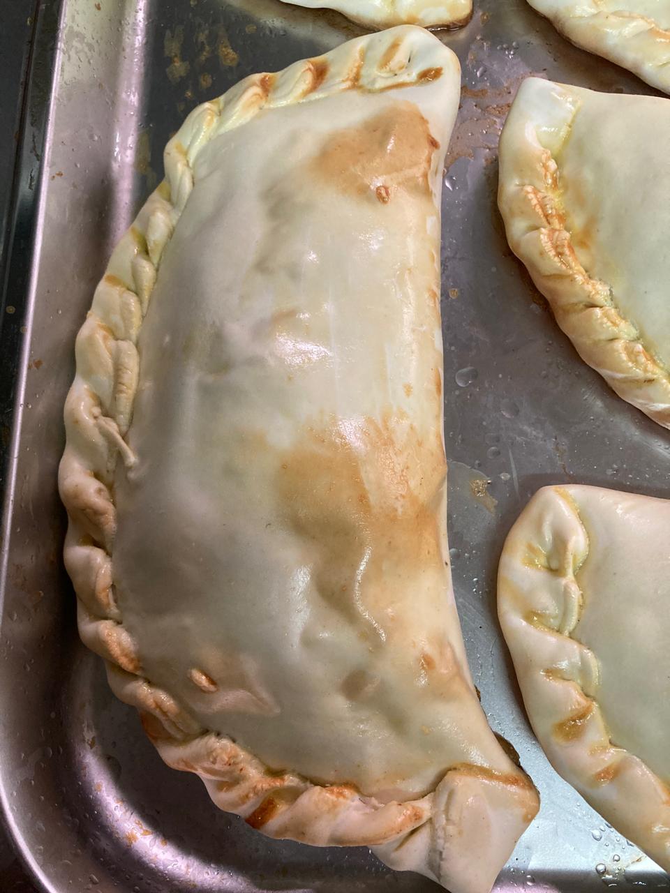 Empanada de pino          (4 unid x 160 g. c/u)